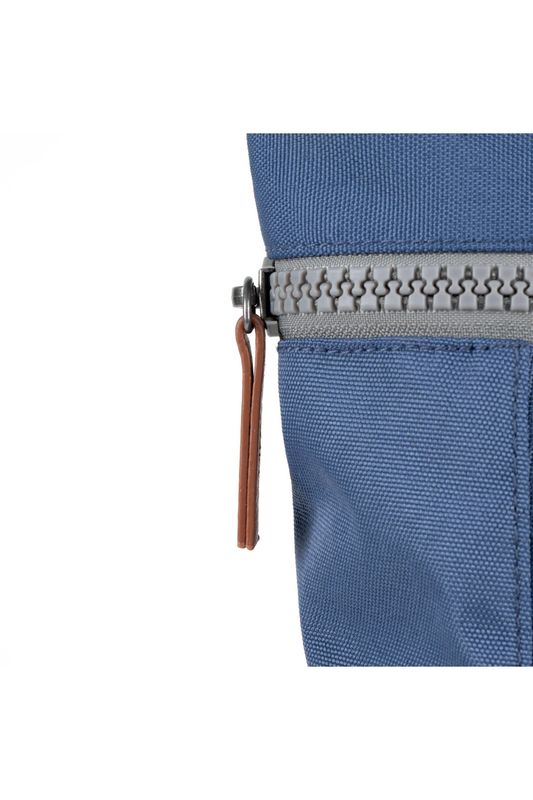Roka Ryggsäck Finchley A medium blå