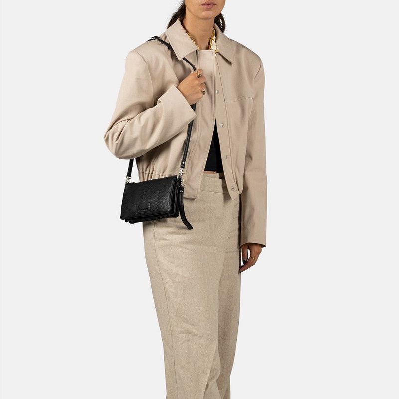 Burkely Crossbody Skylar svart