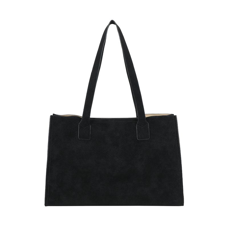 Ulrika Design Kasse Suede svart